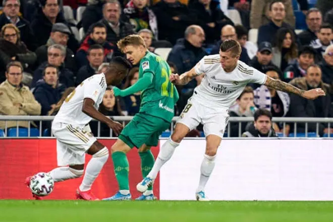 Tin bóng đá 7/2: HLV Zidane nói gì sau thất bại trước Sociedad?