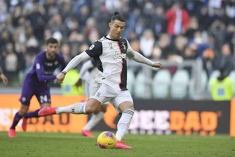 HLV Sarri hết lời khen ngợi tiền đạo Ronaldo