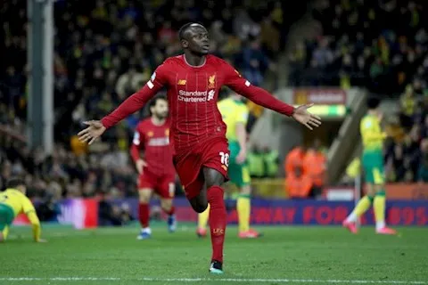 Tin bóng đá 16/2: Mane cán mốc ấn tượng sau trận thắng Norwich
