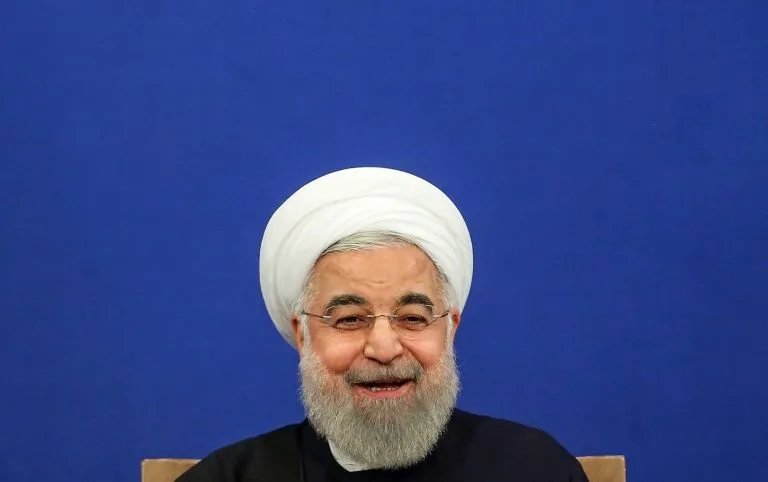 Tổng thống Iran Rouhani bác bỏ việc từ chức