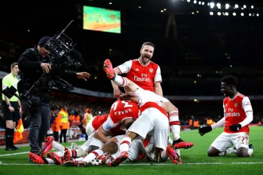 Kết quả Ngoại hạng Anh ngày 17/2: Arsenal đã biết thắng - Tottenham áp sát top 4