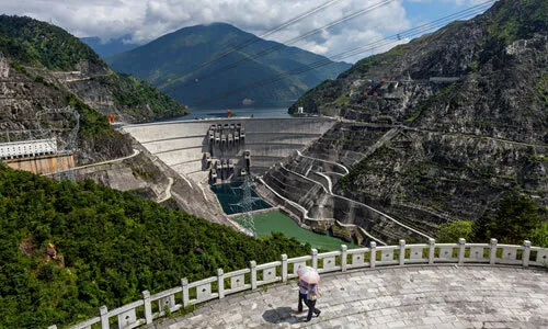 Trung Quốc xả nước thủy điện cứu sông Mekong