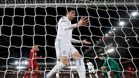 Đánh bại West Ham, Klopp cảm ơn thủ môn của đối thủ