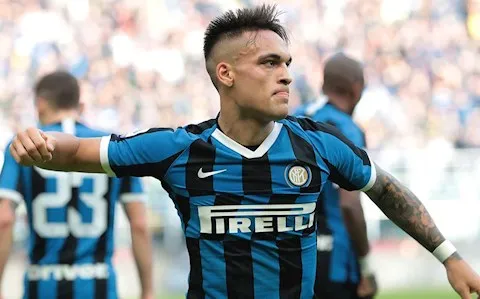 Luis Suarez sẵn sàng chào đón Lautaro Martinez tới Barca