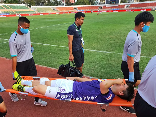 Duy Mạnh báo tin không vui cho CLB Hà Nội và HLV Park Hang Seo