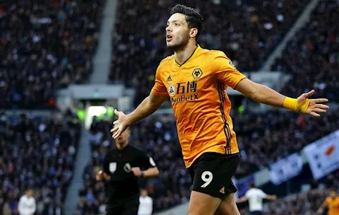 Tottenham rơi vào khủng hoảng sau trận thua Wolves