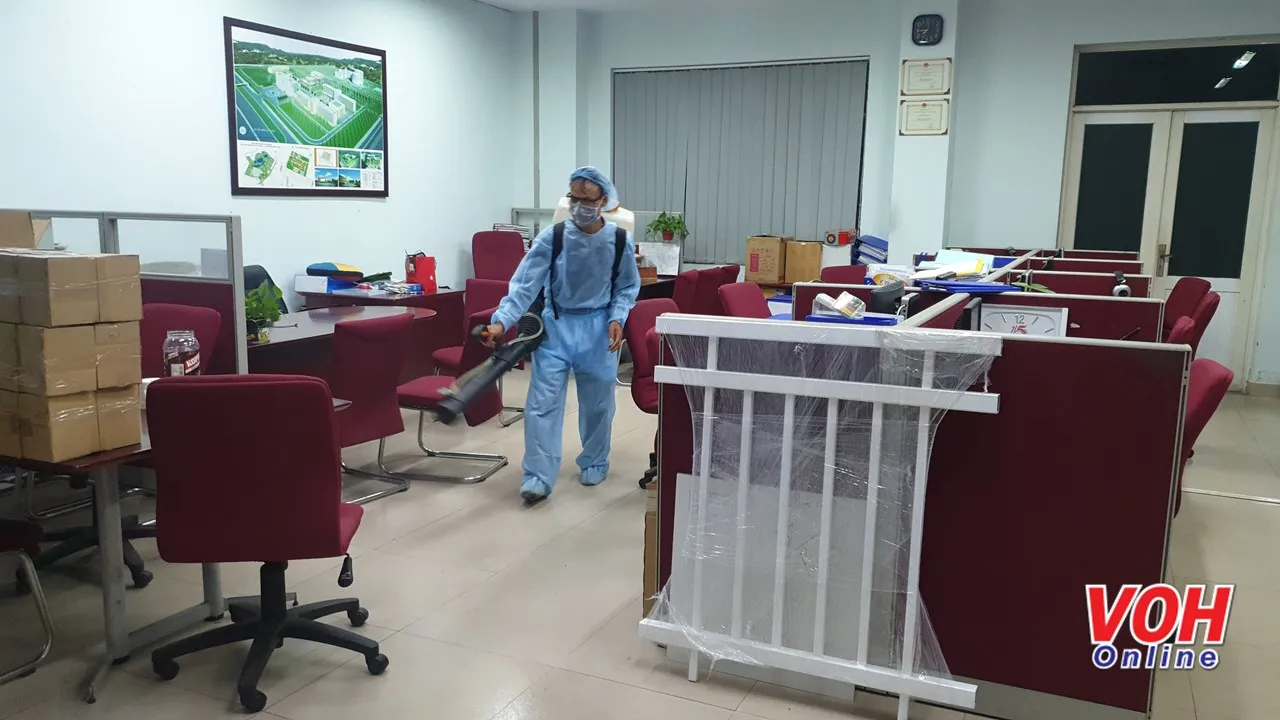 Chống dịch Covid-19, trường đại học hỗ trợ tiền cho sinh viên học online