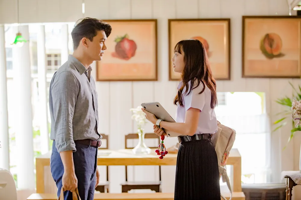 Loạn Nhịp: Khi ‘gái trẻ lắm chiêu’ tìm cách cưa đổ “phi công có tuổi”