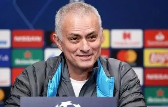 Mourinho: ‘Khi nào Tottenham chưa có danh hiệu, tôi còn ở lại!’