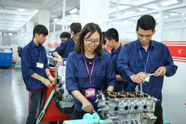 Đại học Công nghệ TPHCM điều chỉnh phương thức xét tuyển