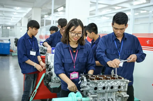 Đại học Công nghệ TPHCM điều chỉnh phương thức xét tuyển