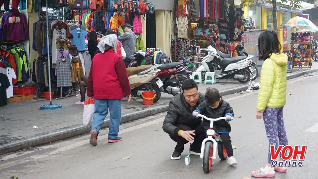 Dự báo thời tiết ngày mai 14/3: Bắc Bộ và Bắc Trung Bộ trời chuyển lạnh, miền núi chuyển rét