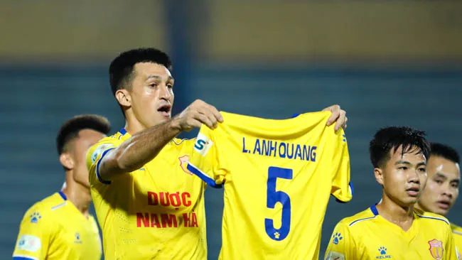 Đỗ Merlo lại nổ súng, CLB Nam Định giành trọn 3 điểm trên sân nhà