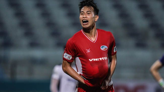 Trước khi tạm hoãn, V-League 2020 đã có một trận cầu siêu kịch tính