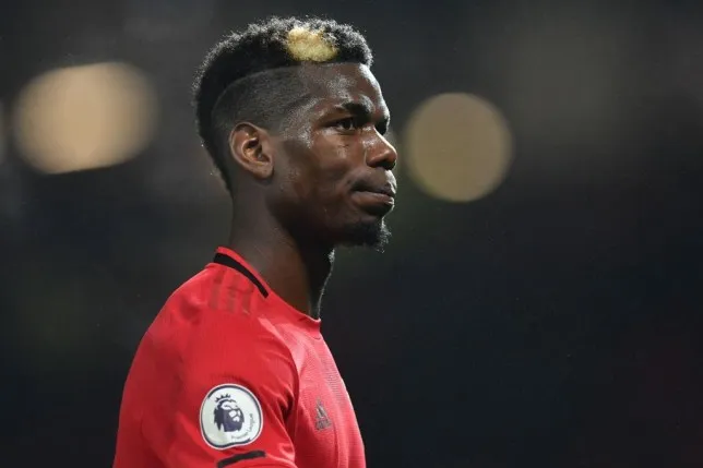 Pogba được khuyên nên ở lại MU