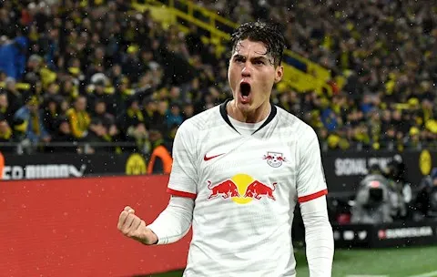 Tiền đạo Leipzig thả thính các đại gia Premier League