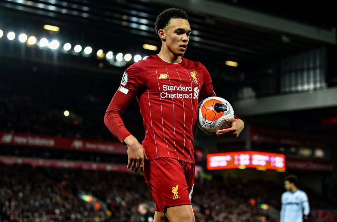 Alexander-Arnold: ‘Tôi yêu Liverpool và không muốn ra đi!’