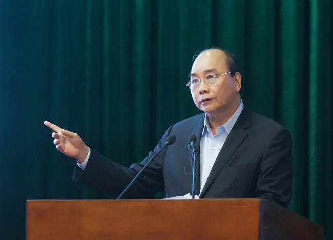 Thủ tướng làm việc với 50 điểm cầu chống dịch trong toàn quân