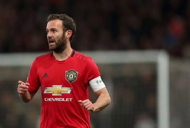 Mata tiết lộ nhiệm vụ then chốt trong phòng thay đồ MU