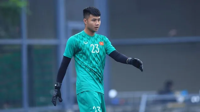 Thủ thành U23 Việt Nam lọt vào tầm ngắm của đại gia bóng đá Thái Lan