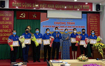 Đoàn khối Dân- Chính- Đảng thành phố tuyên dương đảng viên trẻ tiêu biểu