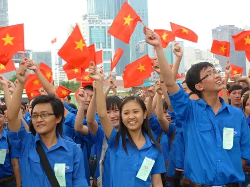 Đoàn viên, thanh niên xung kích, trưởng thành dưới ngọn cờ Đảng