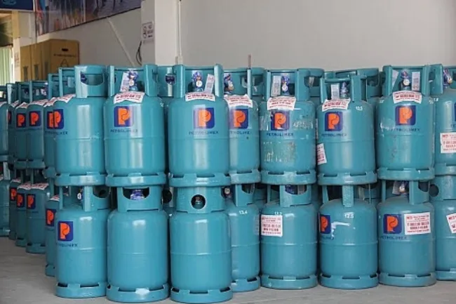 Giá gas hôm nay 1/4/2020: Giá gas trong nước giảm kỷ lục 