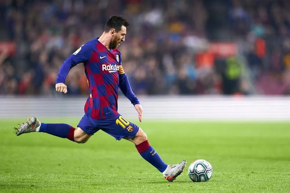 Lionel Messi gây bất ngờ với khả năng ghi bàn ngoài vòng cấm