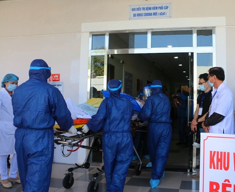 Cập nhật dịch COVID-19 tại TPHCM ngày 12/4: Một ca bệnh vẫn phải thở máy