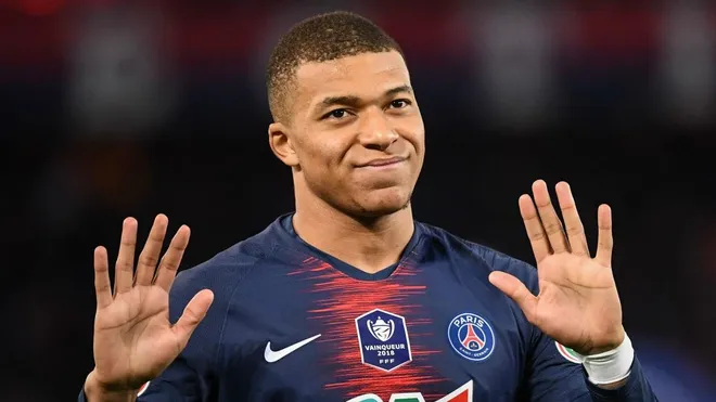 Vì Covid-19, Real chưa thể có Mbappe