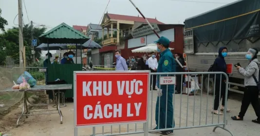 Chiều 13/4: Thêm 3 ca mắc COVID-19