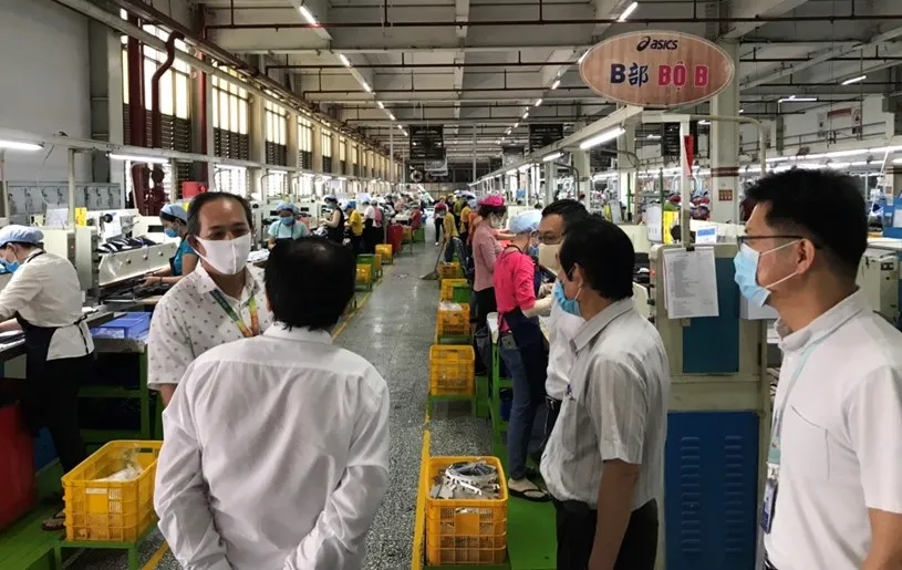 TPHCM: Tạm đình chỉ hoạt động sản xuất Công ty PouYuen Việt Nam trong 2 ngày