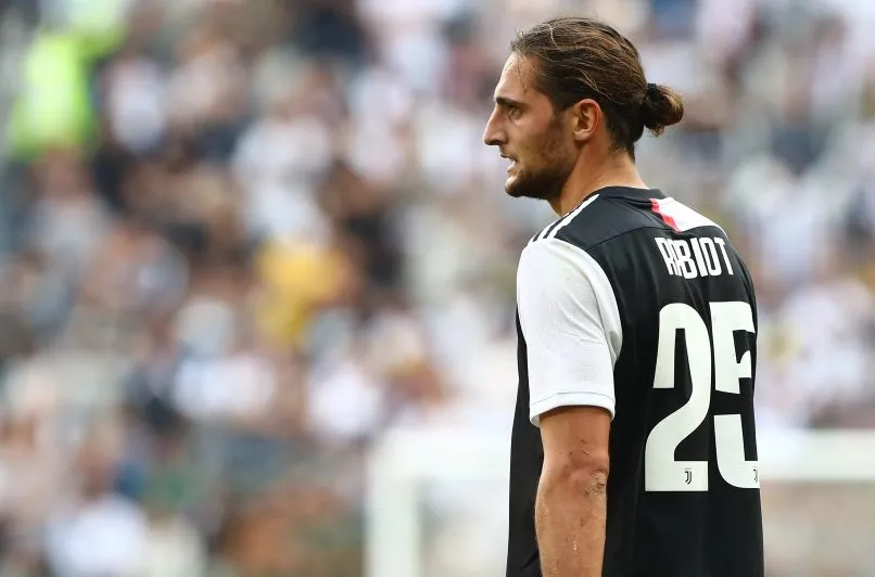 Adrien Rabiot tuyên bố không rời Juventus