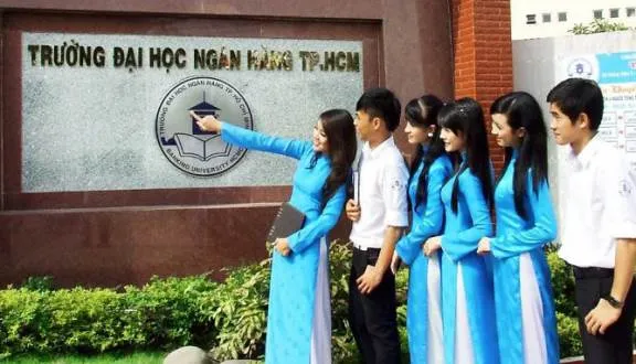 ĐH Ngân hàng TPHCM tăng chỉ tiêu tuyển sinh và chỉ tiêu xét tuyển học bạ