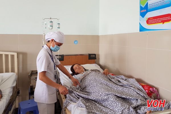 Bệnh viện Quận 11 thay huyết tương cứu sống bệnh nhân nữ bị viêm tụy cấp