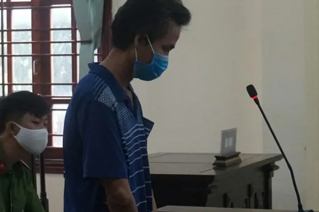 Đối tượng không mang khẩu trang còn đánh công an, lãnh 9 tháng tù 