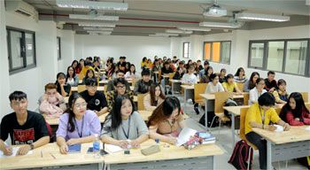 Đại học ngoài công lập đầu tiên được tổ chức thi đánh giá năng lực tiếng Anh theo Khung 6 bậc VN