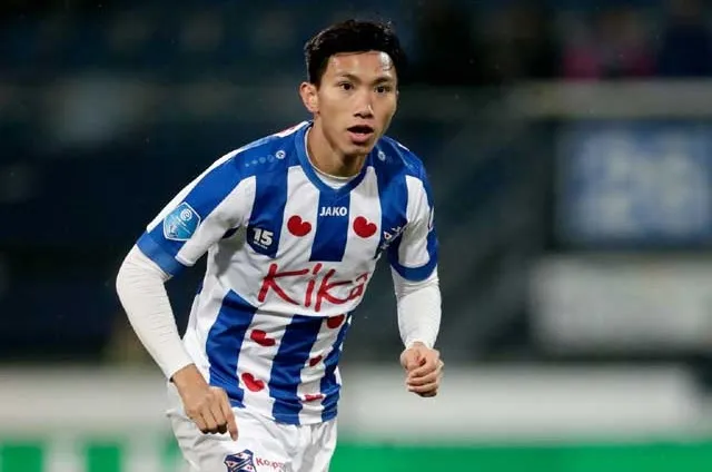 CLB Hà Nội nói gì về tương lai Đoàn Văn Hậu?