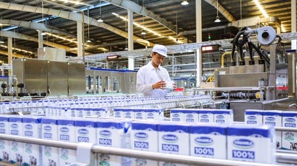 Vinamilk: Quý I doanh thu thuần tăng trưởng 7,3%, đóng góp gần 30 tỉ đồng phòng chống dịch COVID-19