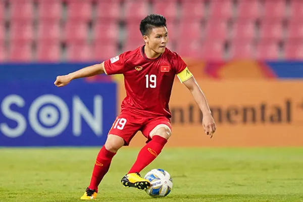Quang Hải bất ngờ lọt tốp 9 huyền thoại châu Á cùng Son Heung Min