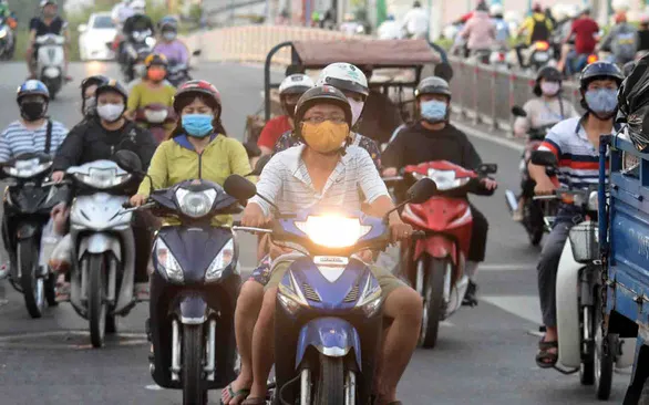 Đừng bắt chước “anh Tây”