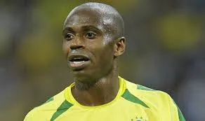 Có cầu thủ tốt hơn cả Ronaldo và Messi?