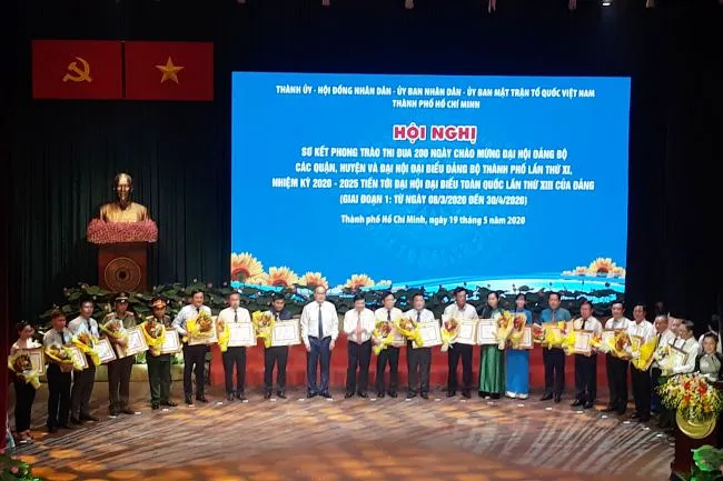 Phong trào thi đua tạo động lực quan trọng hoàn thành các nhiệm vụ trọng tâm của thành phố