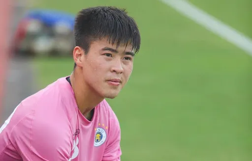 Chuyên gia PVF báo tin buồn về chấn thương của Duy Mạnh