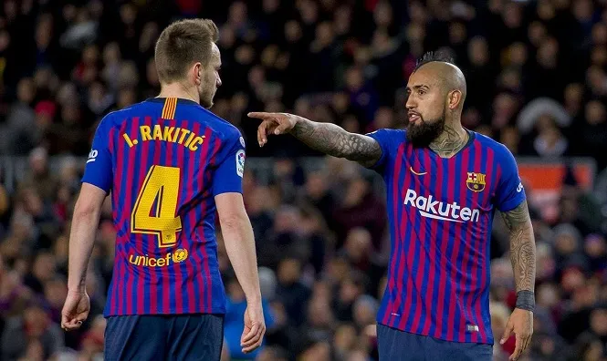 Sốc: Barca dùng 7 cầu thủ để đổi lấy Martinez