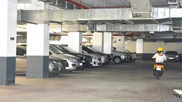 Lừa thuê ô tô lấy tiền tiêu xài, 2 bị cáo bị phạt 37 năm tù