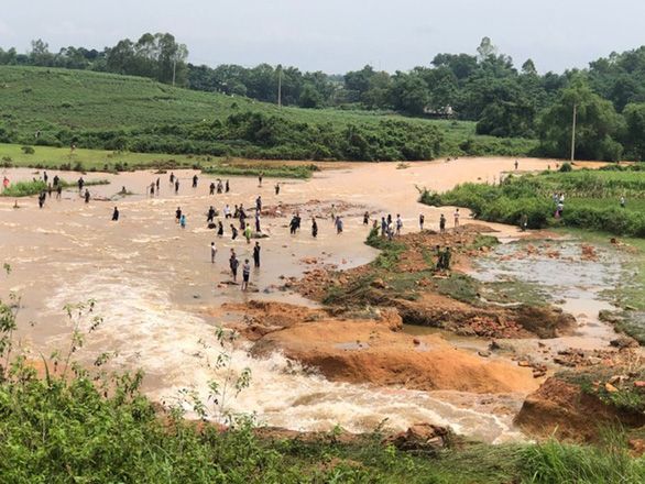 Vỡ đập thuỷ lợi ở Phú Thọ: Di dời khẩn cấp 16 hộ dân đến nơi an toàn