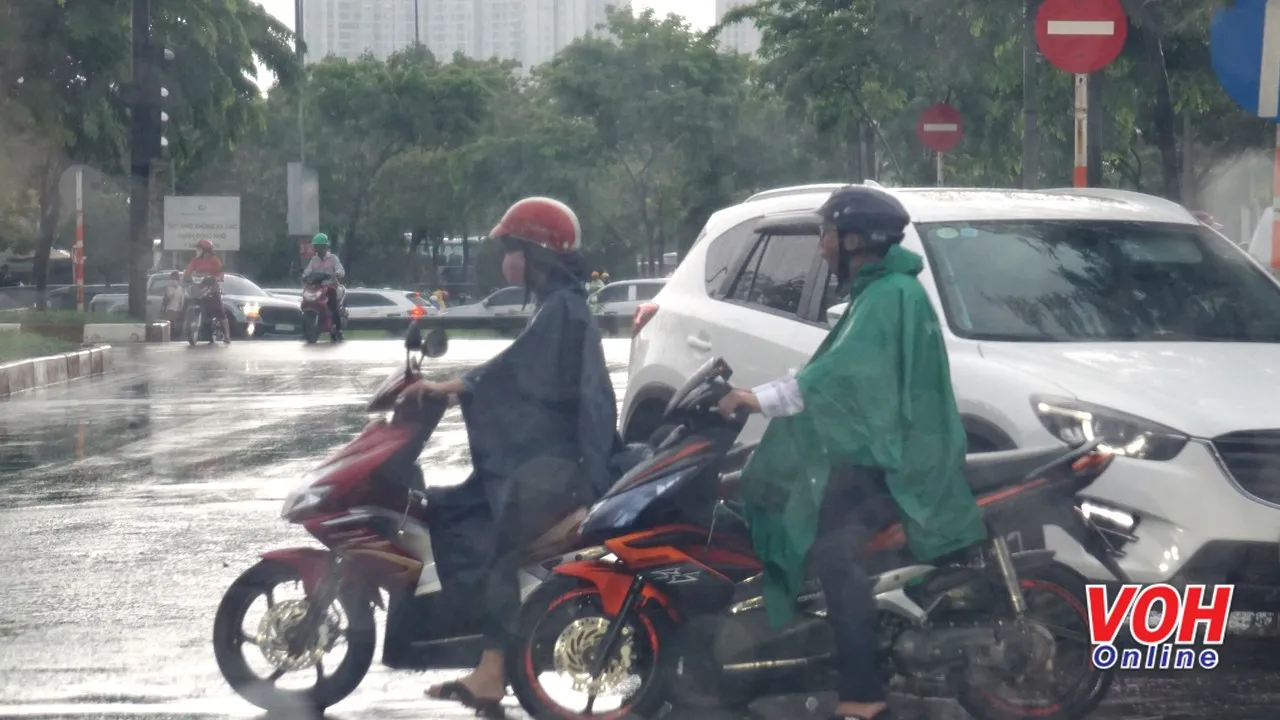 Dự báo thời tiết TPHCM cuối tuần (30/5-31/5): Ngày nhiều mây, có mưa dông