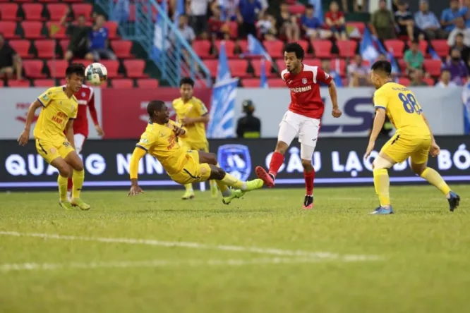 HLV Nam Định không chê trách cầu thủ dù thất bại