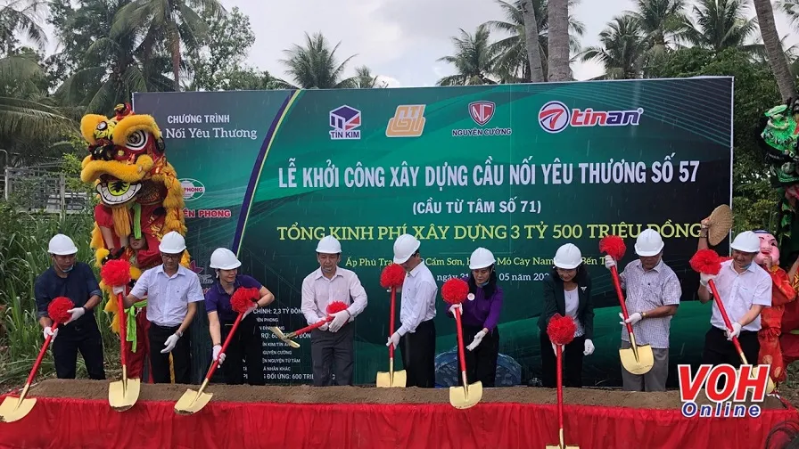 Cây cầu nối liền bờ vui của người dân quê hương Đồng Khởi tỉnh Bến Tre
